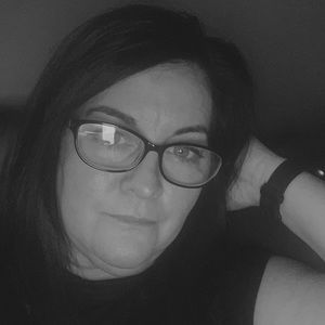 Meet your Posher, Connie